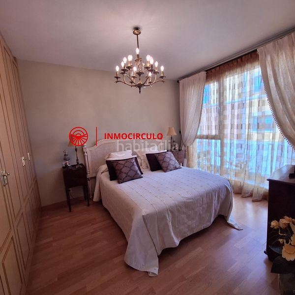 Foto f706bc18-bca9-4e9a-87cf-3a60eba3edc3. Casa adossada amb aparcament a Villimar - V1 - V2 - S3 - S4 - San Cristobal Burgos