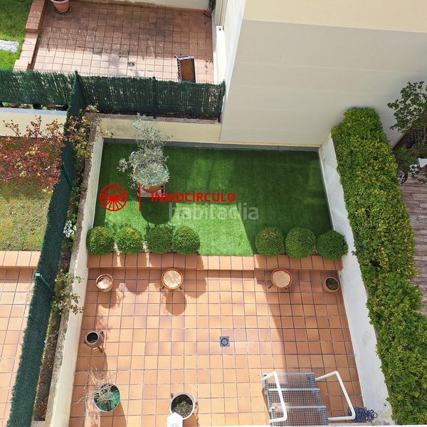 Foto ff455b6c-475a-4cb8-b908-e43046eccf32. Casa adossada amb aparcament a Villimar - V1 - V2 - S3 - S4 - San Cristobal Burgos