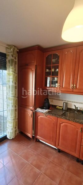 Foto ee343bd2-6451-45f2-b293-e1990f4a8077. Casa aparellada amb calefacció aparcament a Cogollos