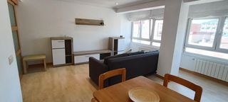 Miete Etagenwohnung  Avenida avenida cantabria. Apartamento centrico
