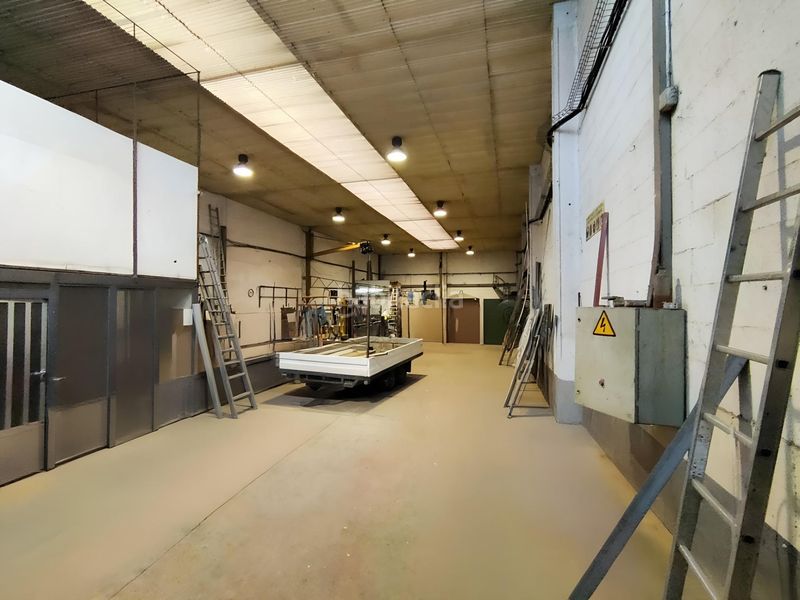 Foto 075141c6-1ade-4a97-b6d7-6844f0dd3d2a. Nau industrial a Villafría - La Ventilla - Castañares Burgos