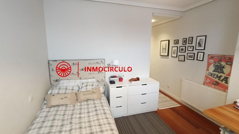 Foto ba499bb6-7a39-4325-990c-d9224e4586d3. Casa adossada amb calefacció aparcament a Universidad - Las Huelgas Burgos