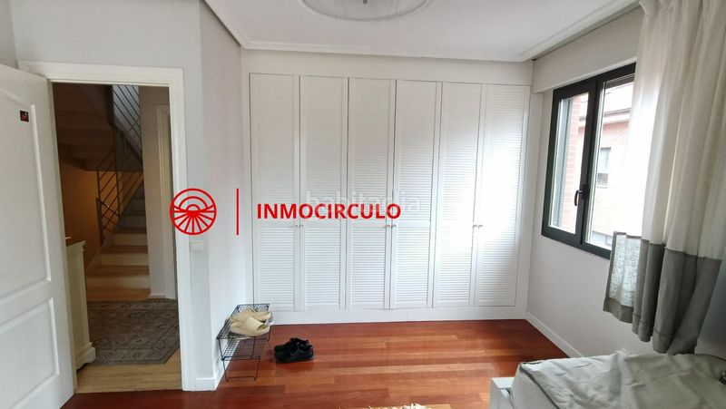 Foto c03b2571-43e0-481f-a79e-7925c14fa43f. Casa adossada amb calefacció aparcament a Universidad - Las Huelgas Burgos