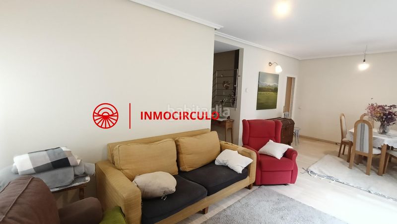 Foto f7d780c4-3348-4c09-ac03-25dbec5d9a8a. Casa adossada amb calefacció aparcament a Universidad - Las Huelgas Burgos