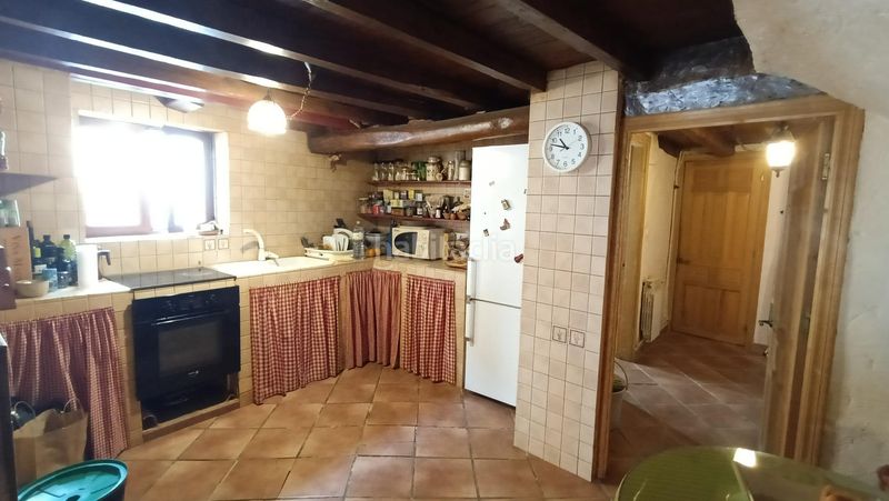 Foto e00a0d21-e544-4462-bc8b-4addba37b246. Casa adossada amb calefacció aparcament a Madrigal del Monte
