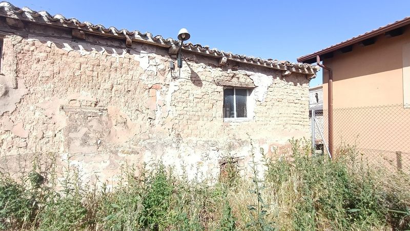 Foto 4d7fc851-a7ed-424a-bbc6-0ada08f83229. Casa adossada amb aparcament a Cayuela