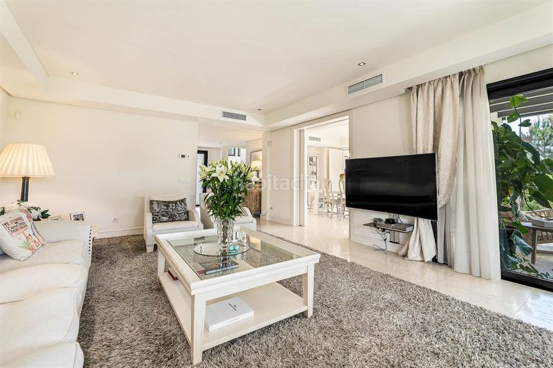 Foto 68159126-f764-420a-b805-e21839b388ec. Casa en lomas de Marbella club Marbella
