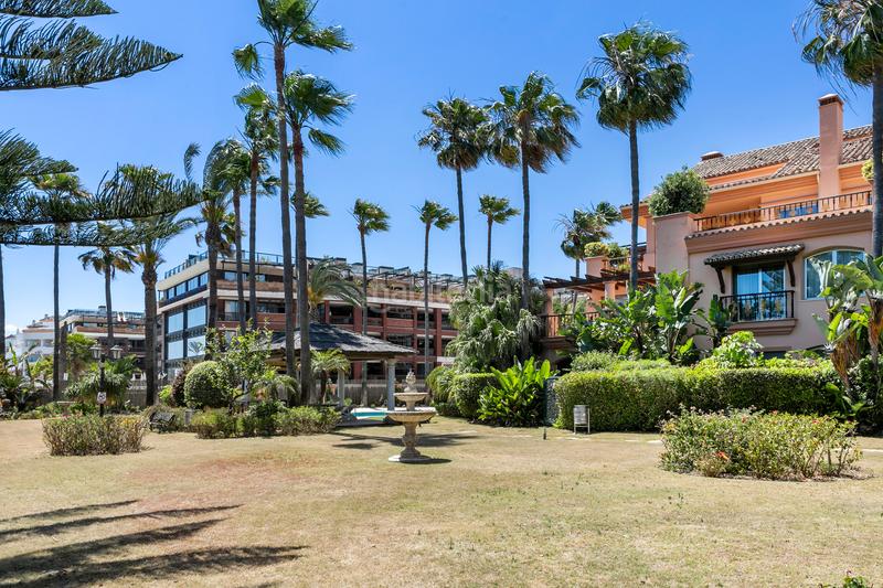 Foto d45c0d88-6ef7-45da-87f6-36e2b589833b. Apartament a La Carolina - Guadalpín Marbella