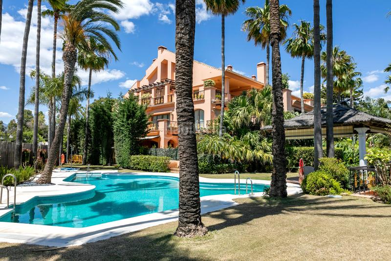 Foto 7b2a9386-a889-4b5c-8b59-c885961e433f. Apartment in La Carolina - Guadalpín Marbella