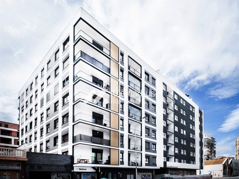 Foto 5f30a746-f5ec-49f3-824f-d7ebd4dccfae. Apartamento en Los Guindos - Parque Mediterráneo - Santa Paula Málaga