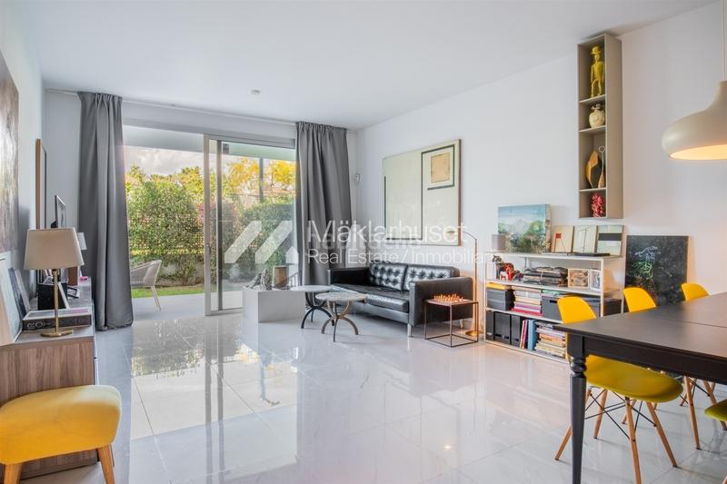 Foto 65dd4e8f-c785-4a96-9f1d-c440d74a5fe9. Apartamento en Bel - Air Estepona