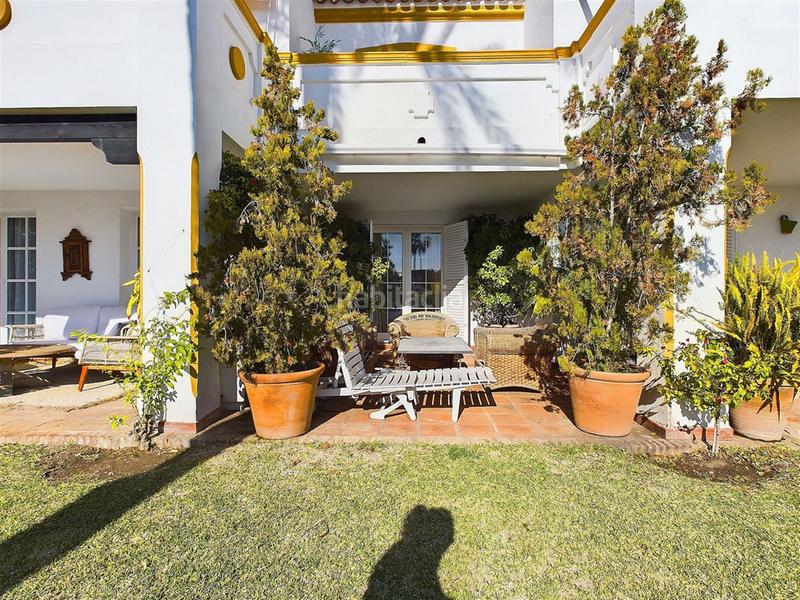 Foto 541ec4db-dfe0-49d4-a7a7-086e203643af. Casa en Nueva Atalaya Estepona