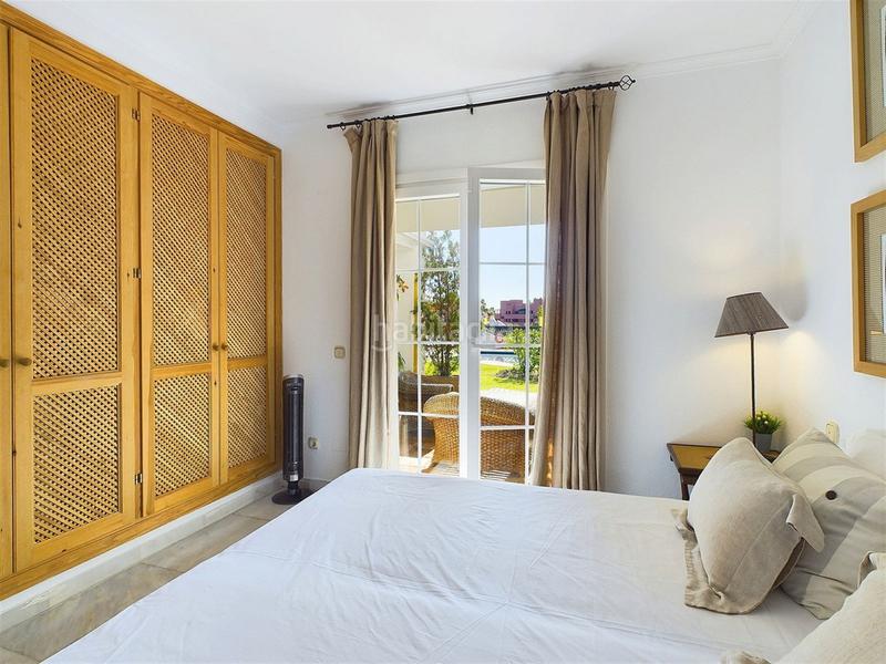 Foto 82cad924-fa81-4a2c-a504-544e80e40e7d. Casa en Nueva Atalaya Estepona