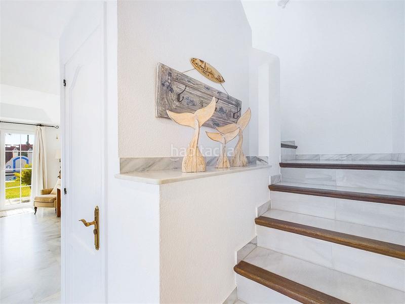 Foto 49fa05ce-b526-47dd-a74f-cf463749fa30. Maison dans Nueva Atalaya Estepona