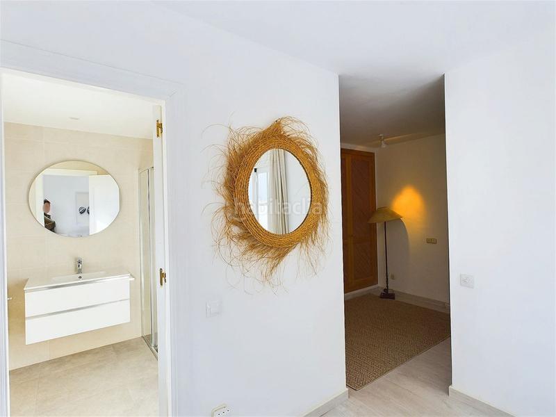 Foto a4853610-b0a1-43eb-ba1c-9d5b265aeb13. Maison dans Nueva Atalaya Estepona