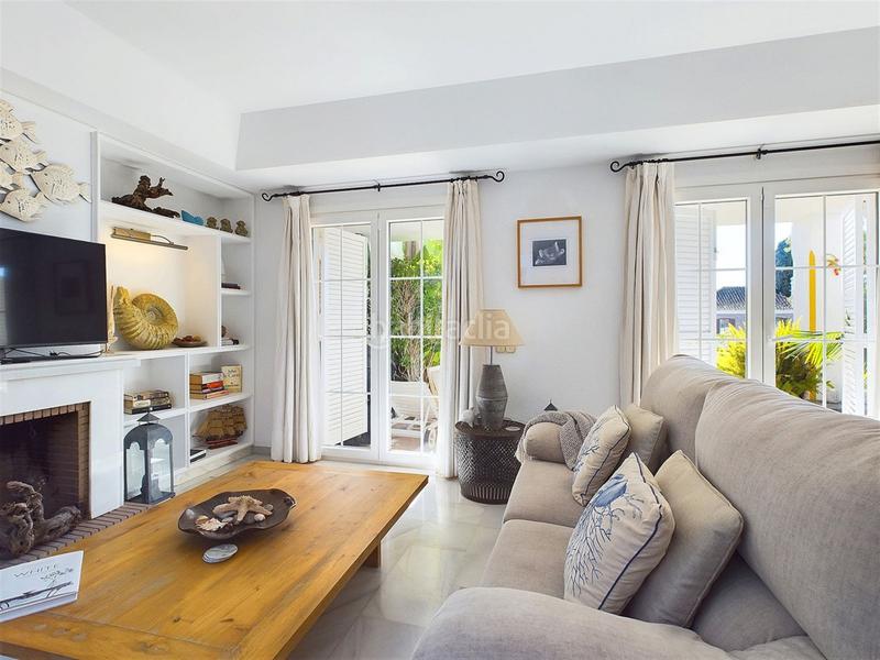 Foto bc7e58c4-8ca0-4524-954a-254febf804ec. Maison dans Nueva Atalaya Estepona