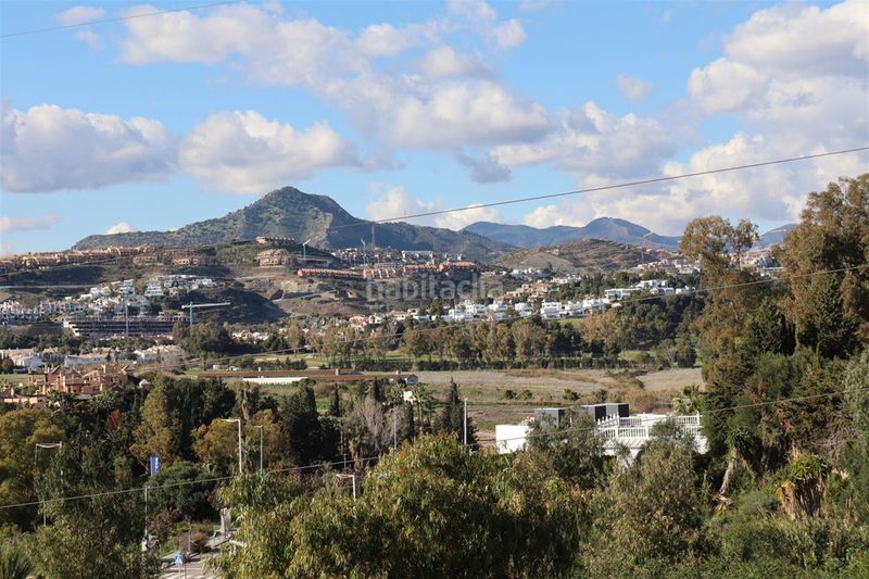 Foto 1baa9418-bd45-4b0e-b65b-125294abab80. Apartament a Nueva Atalaya Estepona