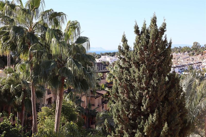 Foto 70e975f4-ab05-4cd6-9636-fb4456eb0479. Apartamento en Nueva Atalaya Estepona