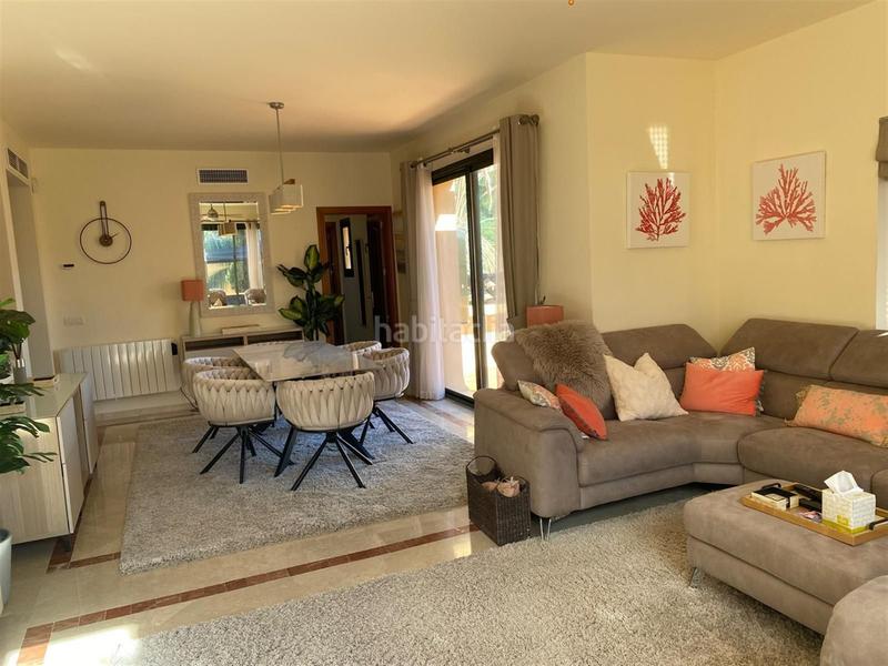 Foto 58effc8f-6ef2-42a1-96f2-37c3d6c26056. Appartement dans Nueva Atalaya Estepona