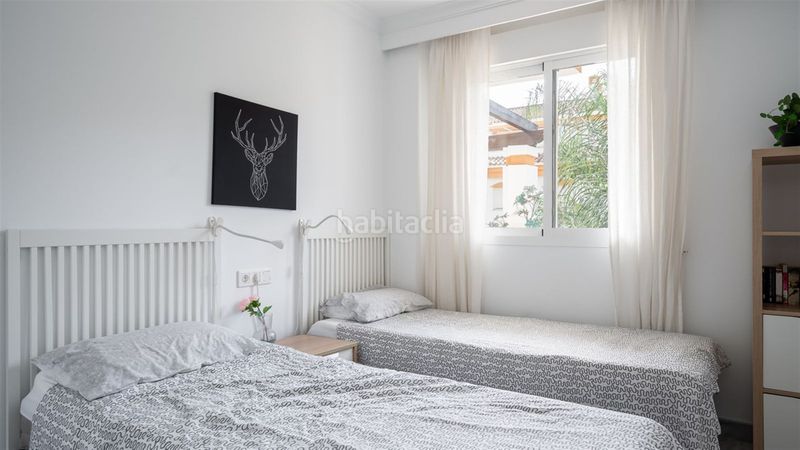 Foto d807f5a9-21b2-40d6-8bc1-a0b447fef5d9. Apartamento en La Dama de Noche - La Alzambra Marbella