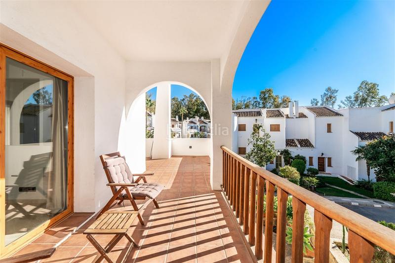 Foto d1c6d25b-056d-4ffe-babb-9961c24b5ec2. Casa adosada en Aloha Marbella