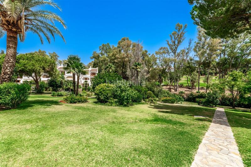 Foto 78e14059-1783-4ae2-a13f-8971002bcac0. Reihenhaus in Aloha Marbella