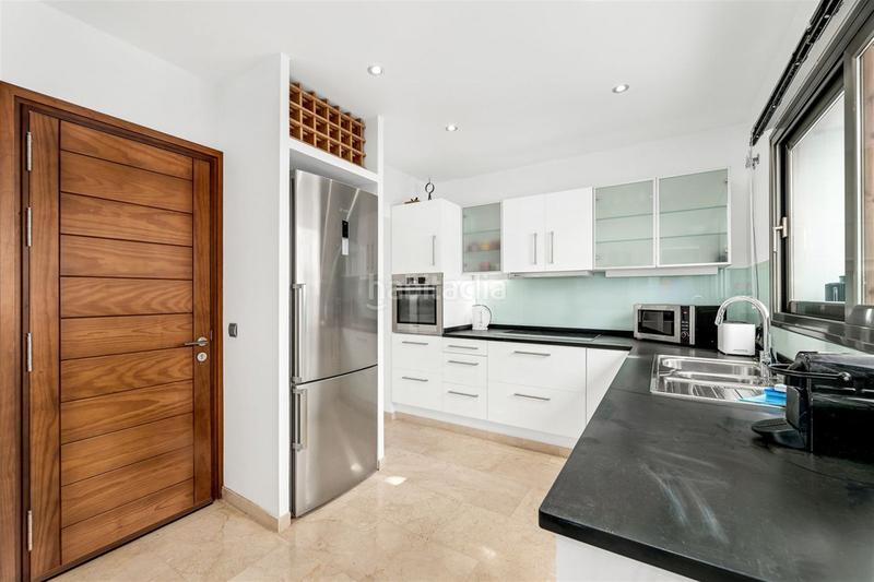 Foto e5a6d680-d46c-41e6-8edd-2d7b34dd4f84. Reihenhaus in Aloha Marbella