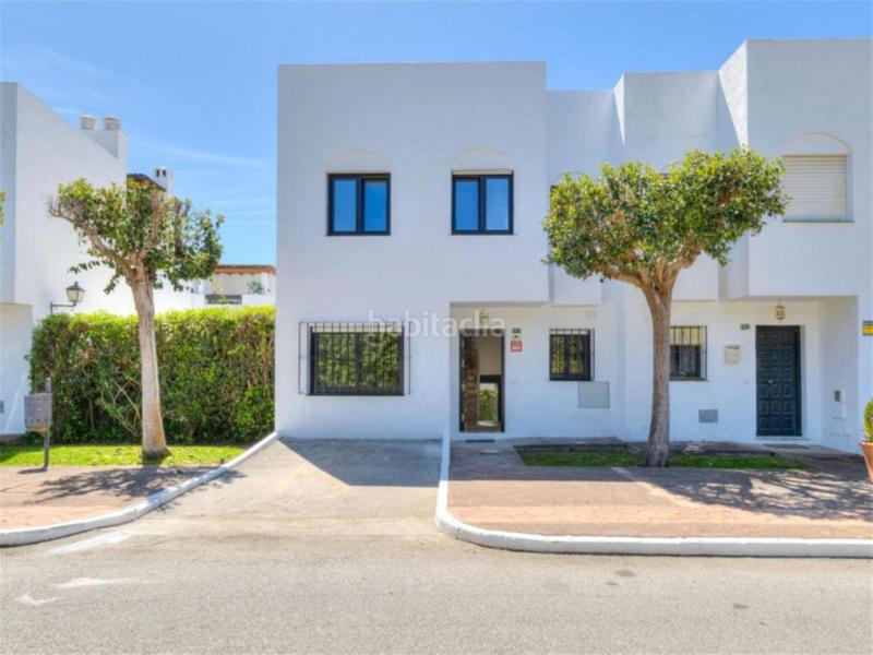 Foto 2d30148a-0949-4e87-9042-3d1db9d5b49f. Casa adossada a Nueva Alcántara Marbella