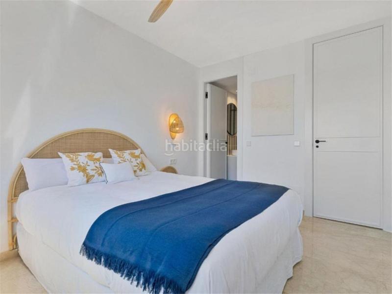 Foto ba30db11-6d2f-4fdc-ac9b-ba34f8bcebf3. Casa adossada a Nueva Alcántara Marbella