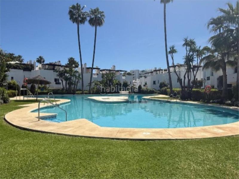 Foto cdbaddfa-c200-4e30-bd4f-43be1df5f2d1. Casa adossada a Nueva Alcántara Marbella