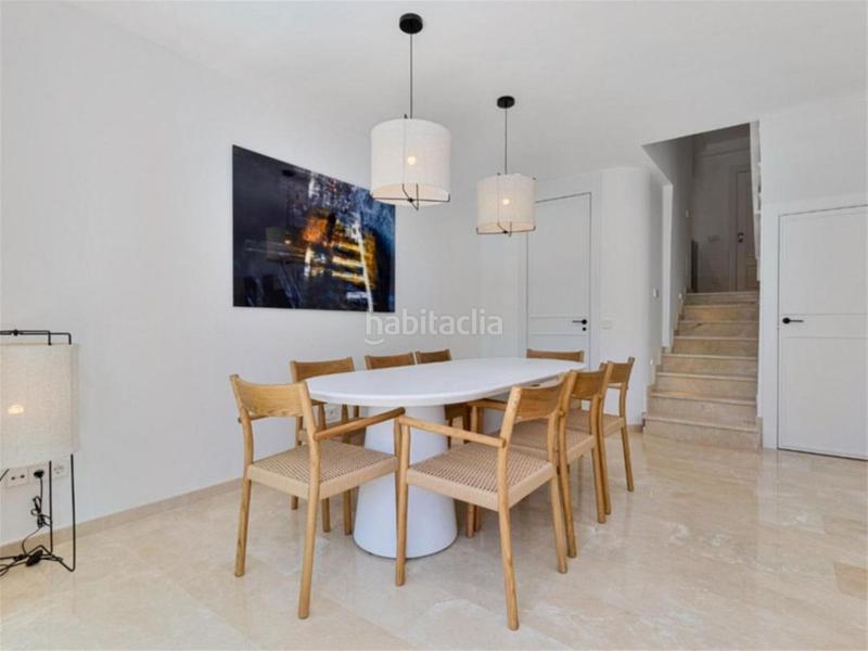 Foto fa7df6ba-8062-4067-8f0f-70d1d9b775ac. Casa adossada a Nueva Alcántara Marbella