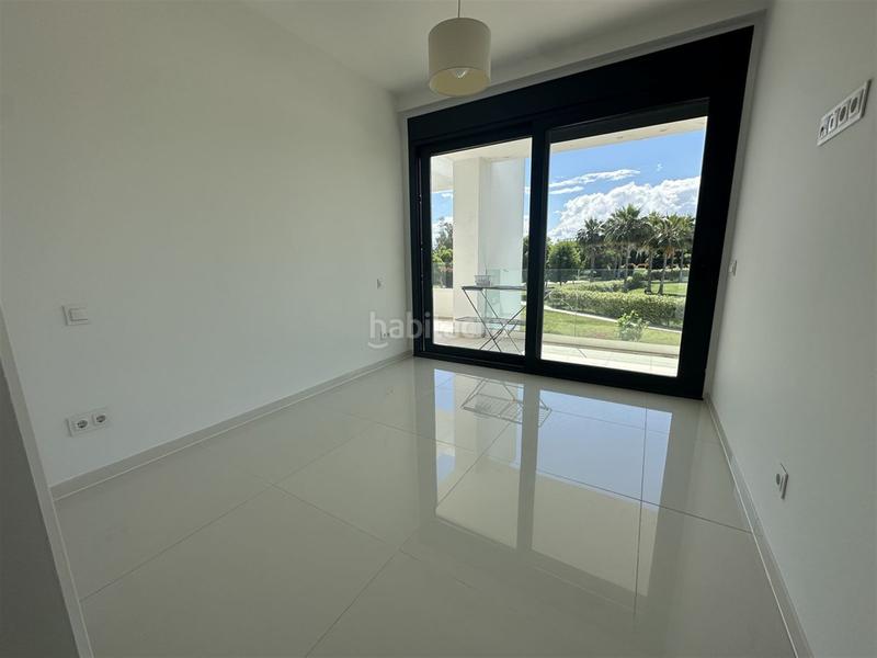 Foto 594b6acd-6cc4-40ee-8250-f17b82038850. Piccolo appartamento in Benatalaya Estepona
