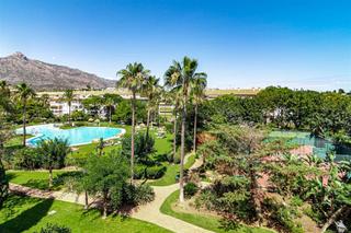 Apartament a Nueva Andalucía centro