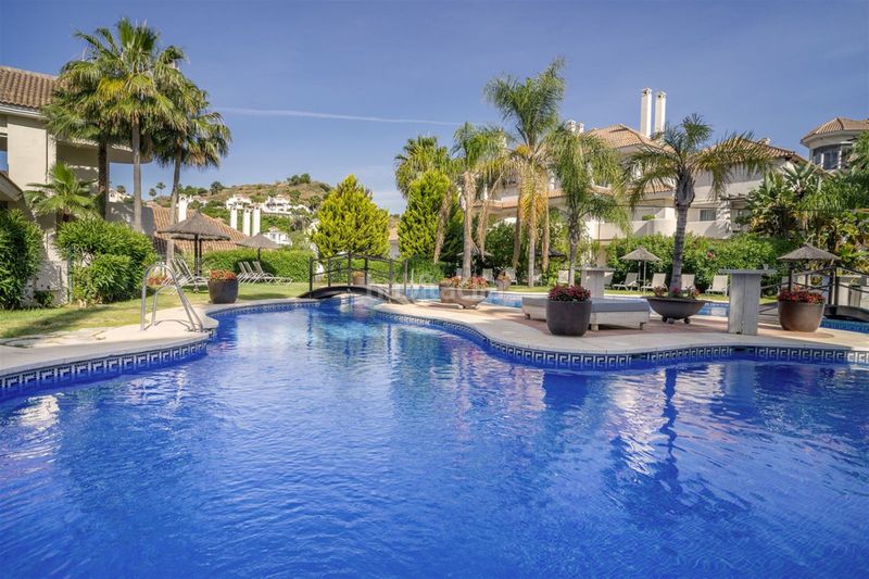 Foto be6685fd-260c-435e-b751-97e6f2bebaa5. Apartament a Los Naranjos Marbella