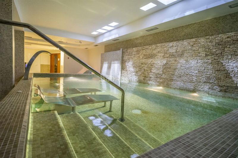 Foto db76fa15-a573-4630-a9b8-9863ec9bd03a. Apartament a Los Naranjos Marbella
