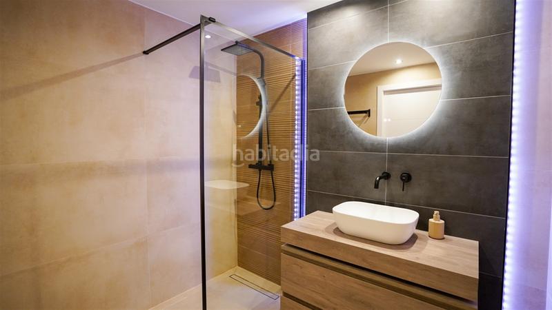 Foto b43a63f0-118b-4f4f-8d4e-4c2678572e53. Apartamento en Los Naranjos Marbella