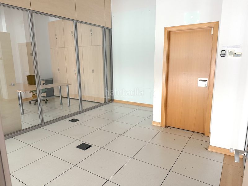 Foto dd2599d0-b2d2-4c53-b8ad-921d7d976144. Local comercial a Campanillas Málaga