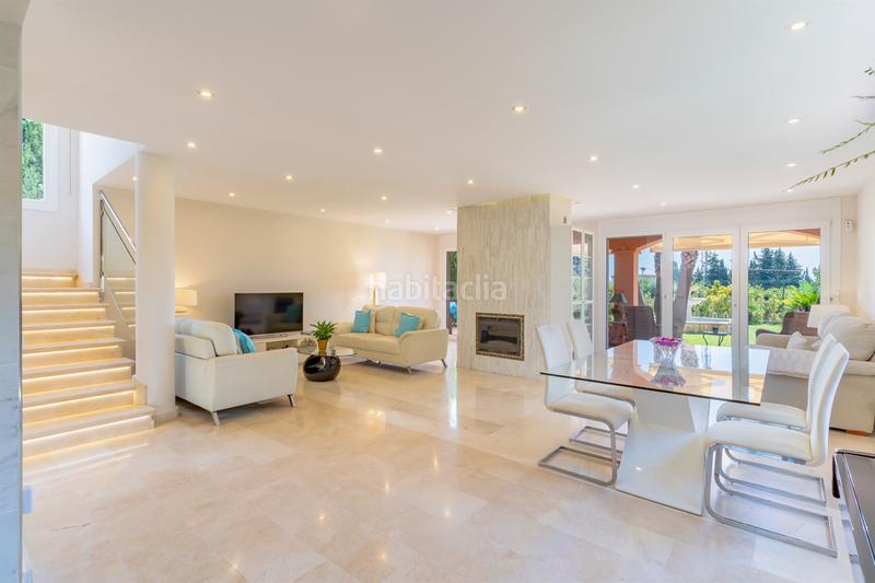 Foto c4b60014-837d-425b-bd4b-54637817a36a. Casa en Nueva Atalaya Estepona