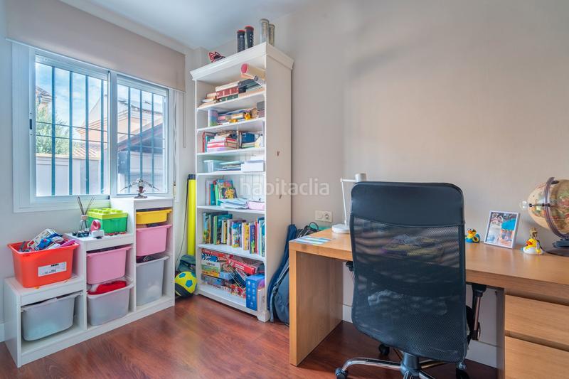 Foto 2f7b7f3f-4966-4c3e-9cd5-cfbfdc8fb587. Casa adosada en Cártama