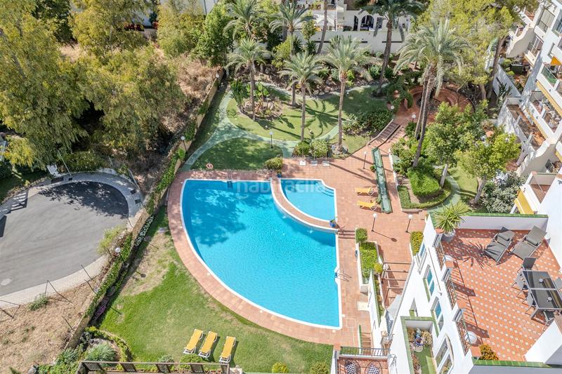 Foto 64c56e78-8f14-4b1a-b5d9-6abc4fca5ae4. Apartamento en Nueva Atalaya Estepona