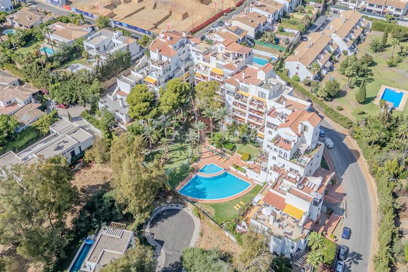 Foto 73926f47-b6ae-4983-adae-bc9d38b25757. Apartamento en Nueva Atalaya Estepona