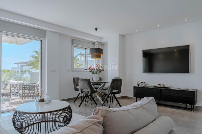 Foto 06cb5c4f-3c57-4478-ba84-68949363f77e. Apartamento en Benatalaya Estepona