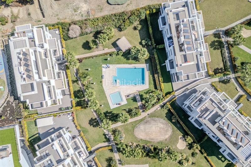 Foto 1b18da13-359e-46bf-ba8c-f0916319e4dc. Apartamento en Benatalaya Estepona