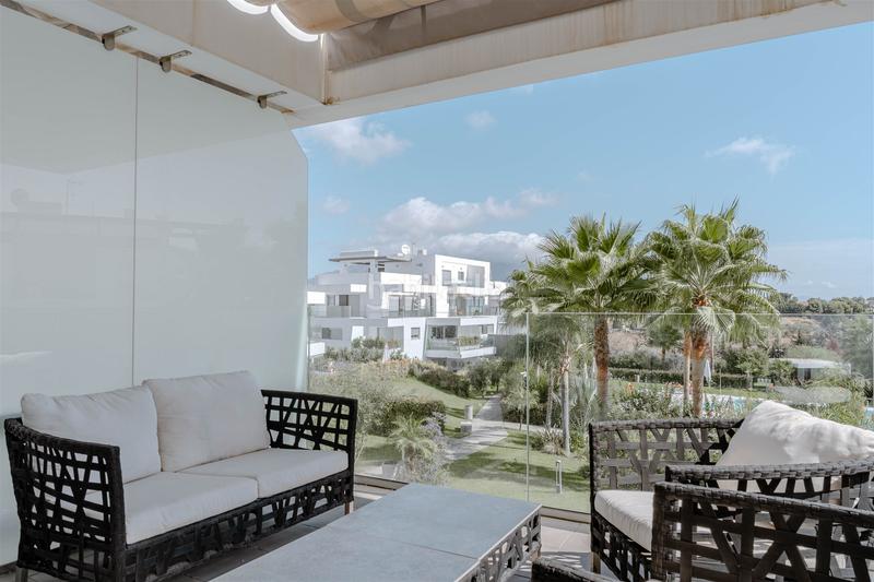 Foto 6362aa1c-2eb7-4b24-b5ab-bdb6b238199a. Apartamento en Benatalaya Estepona