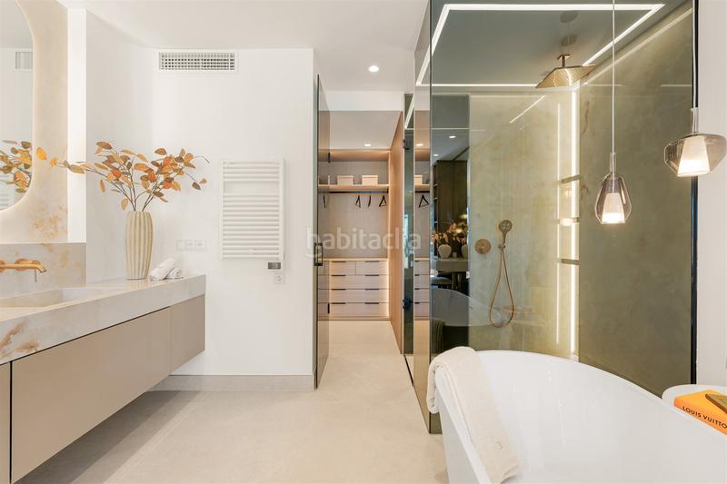 Foto eb34d093-e4fe-417e-86cc-1cf5927ff923. Apartament a El Velerín Estepona