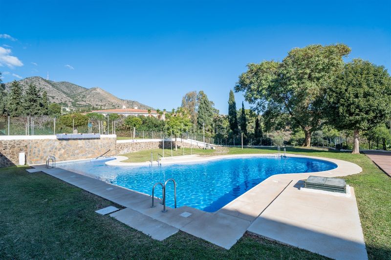 Foto f24a32d8-17c6-4db3-a53c-10e1e3e8ad0b. Apartament a La Capellanía - El Higuerón Benalmádena