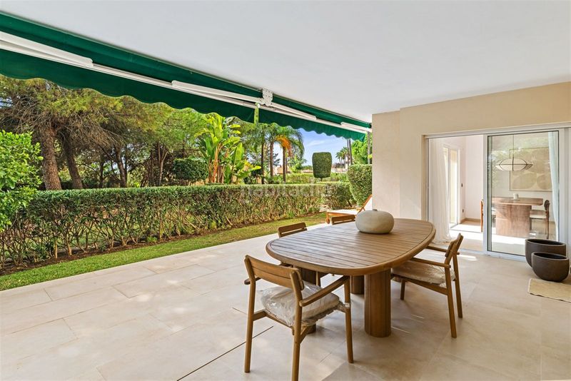 Foto 742142f6-b4e1-4343-abaf-057110ef1dc9. Apartament a Los Naranjos Marbella