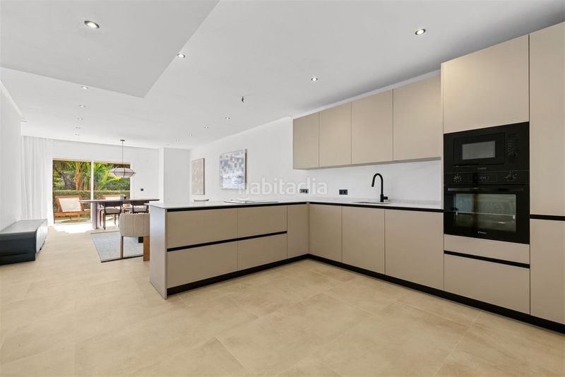 Foto 81e0ed1d-ee01-4596-8fe8-cef925deea2f. Apartament a Los Naranjos Marbella