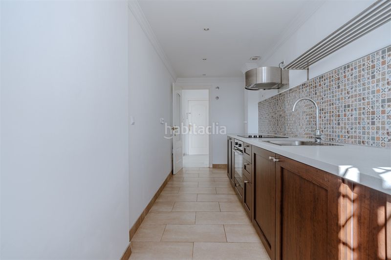 Foto 0da7e383-afa2-4b4b-a594-a7d44bc53362. Apartamento en San Pedro de Alcántara Pueblo Marbella