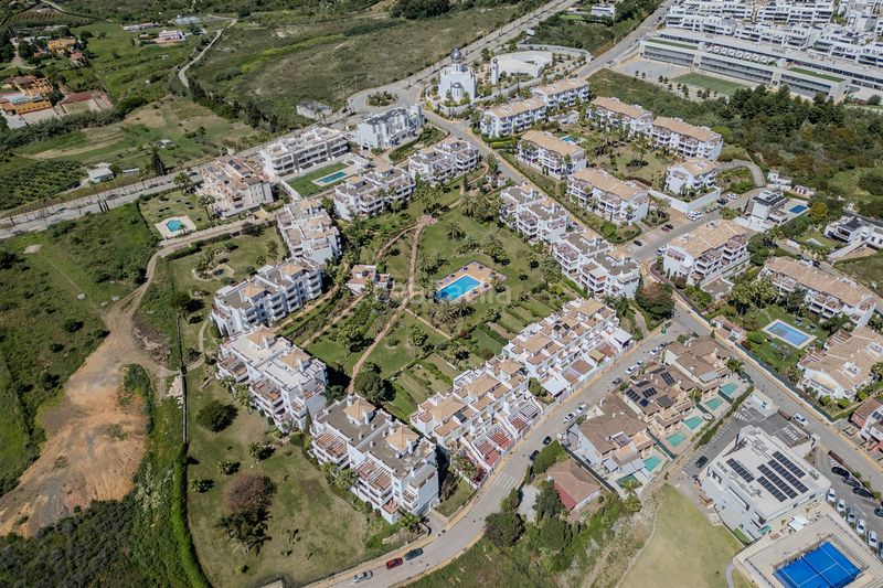 Foto 0dde635f-f360-4d2c-8933-4e078f3557a2. Casa en La Concha - Resina Golf Estepona